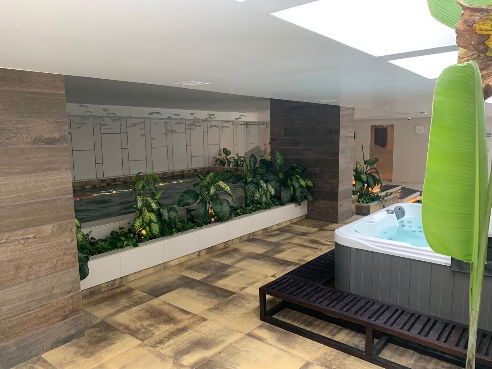 Confort Suite La Carolina Кито Экстерьер фото